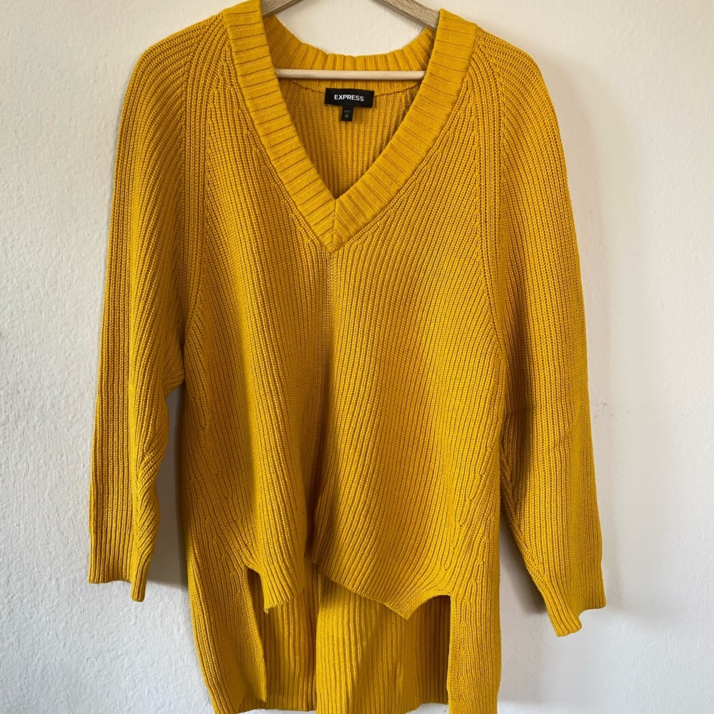 Yellow V neck sweater Express size XS